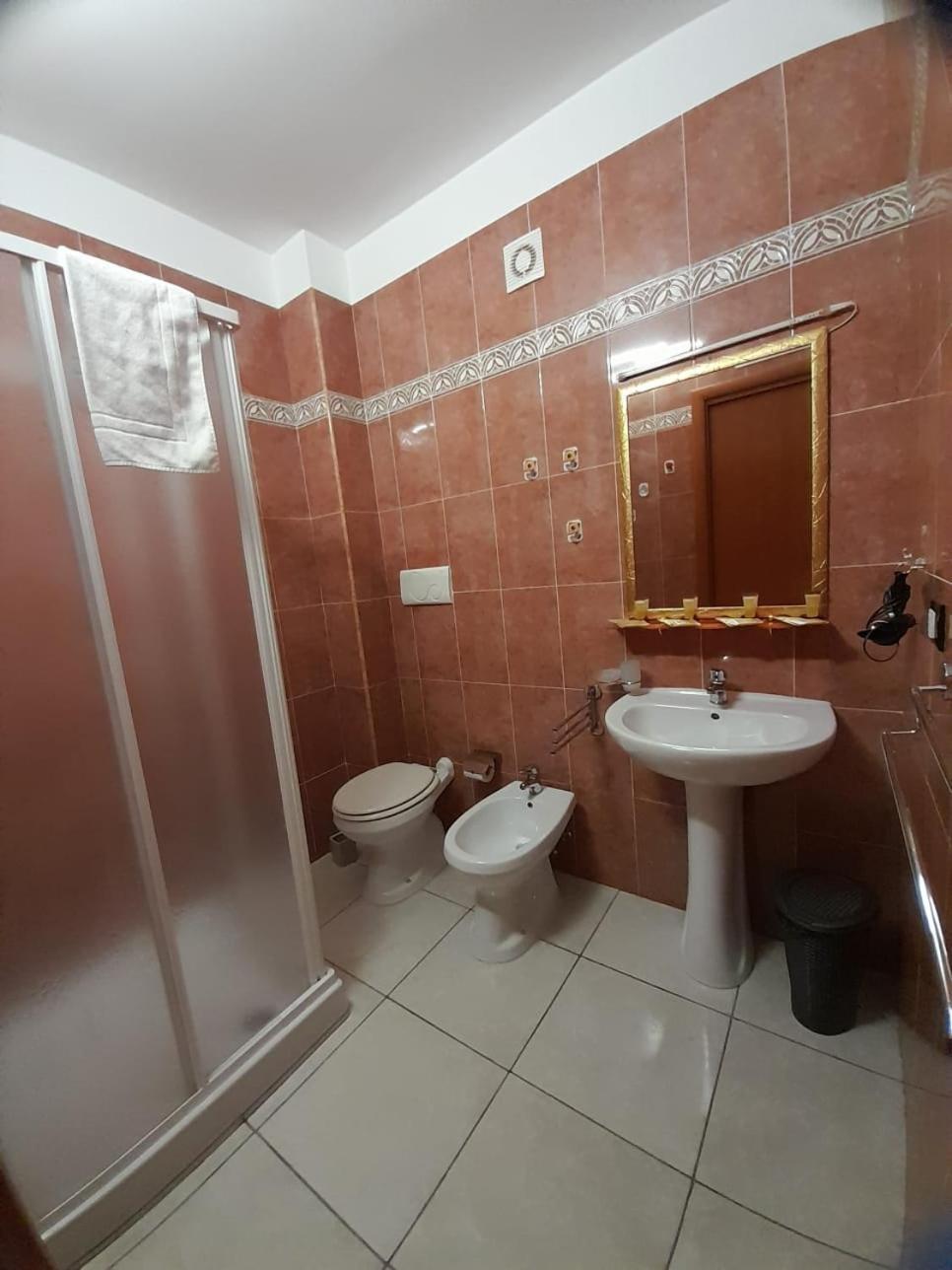 Affittacamere Da Rocco Lesina Bagian luar foto