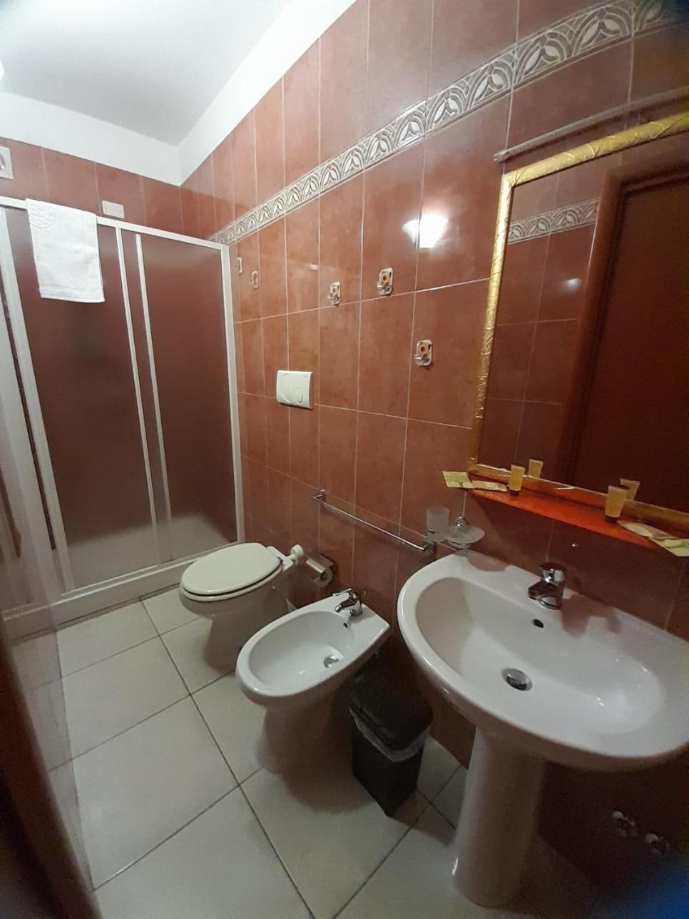 Affittacamere Da Rocco Lesina Bagian luar foto
